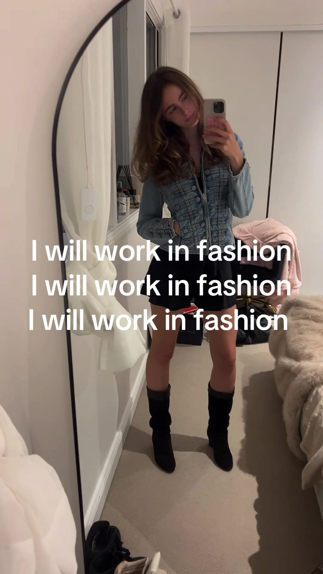 @Ella
