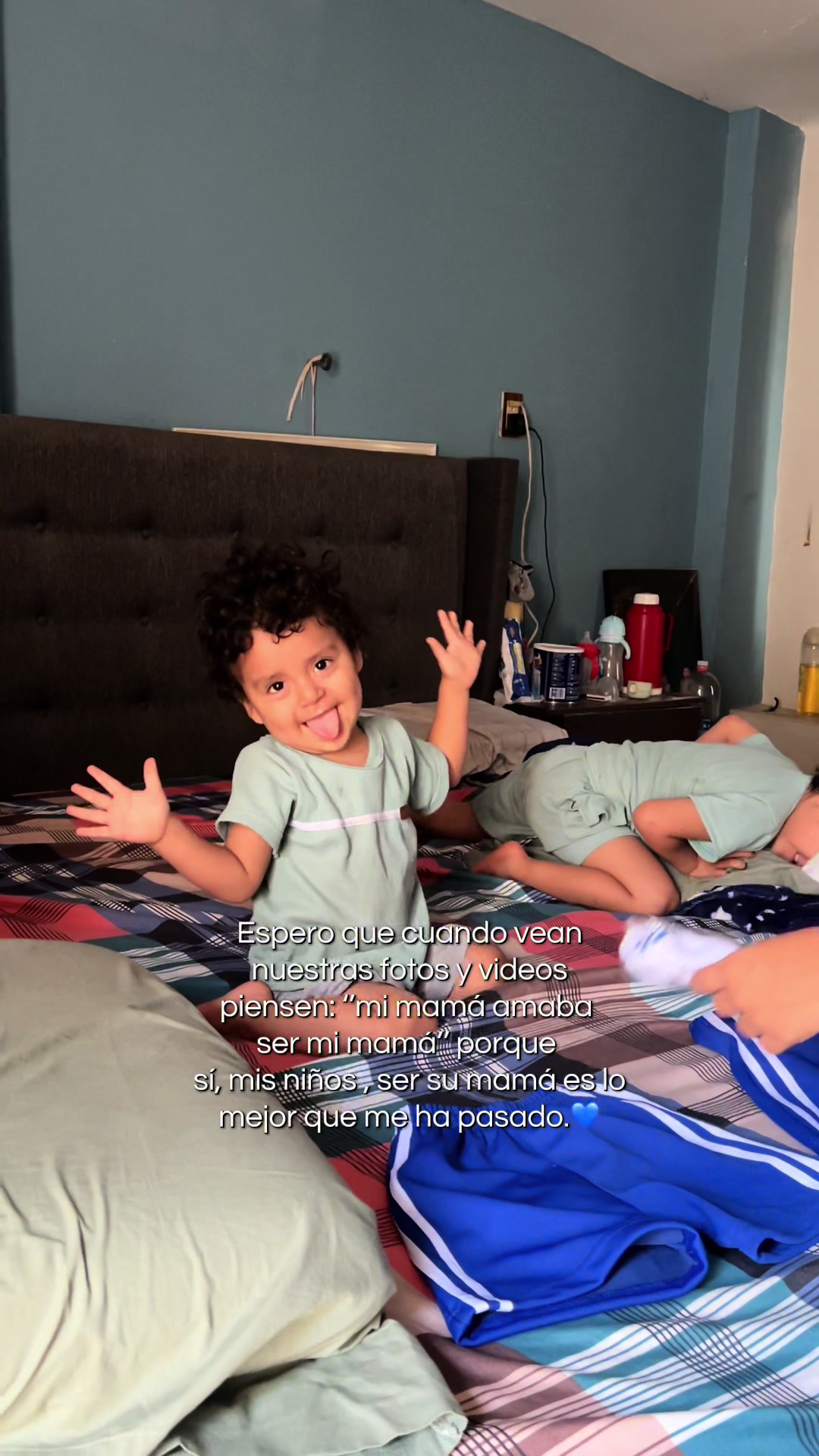 @Mamá de Mario Joaquín y Benji