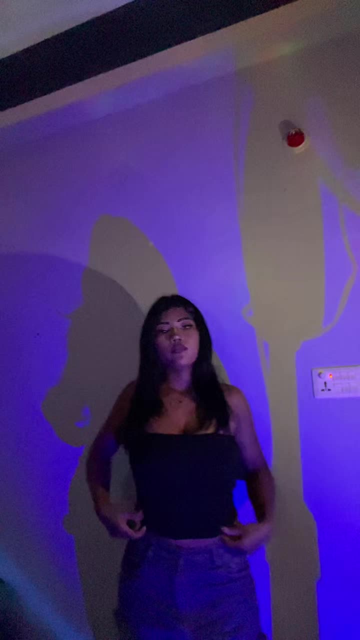 @Unima…🧔🏻♀️