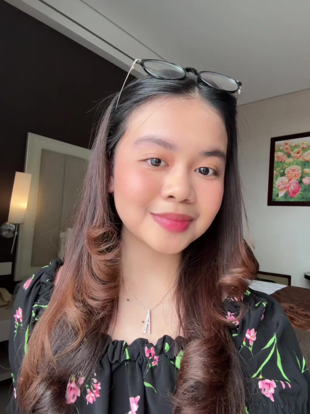 @👧🏻
