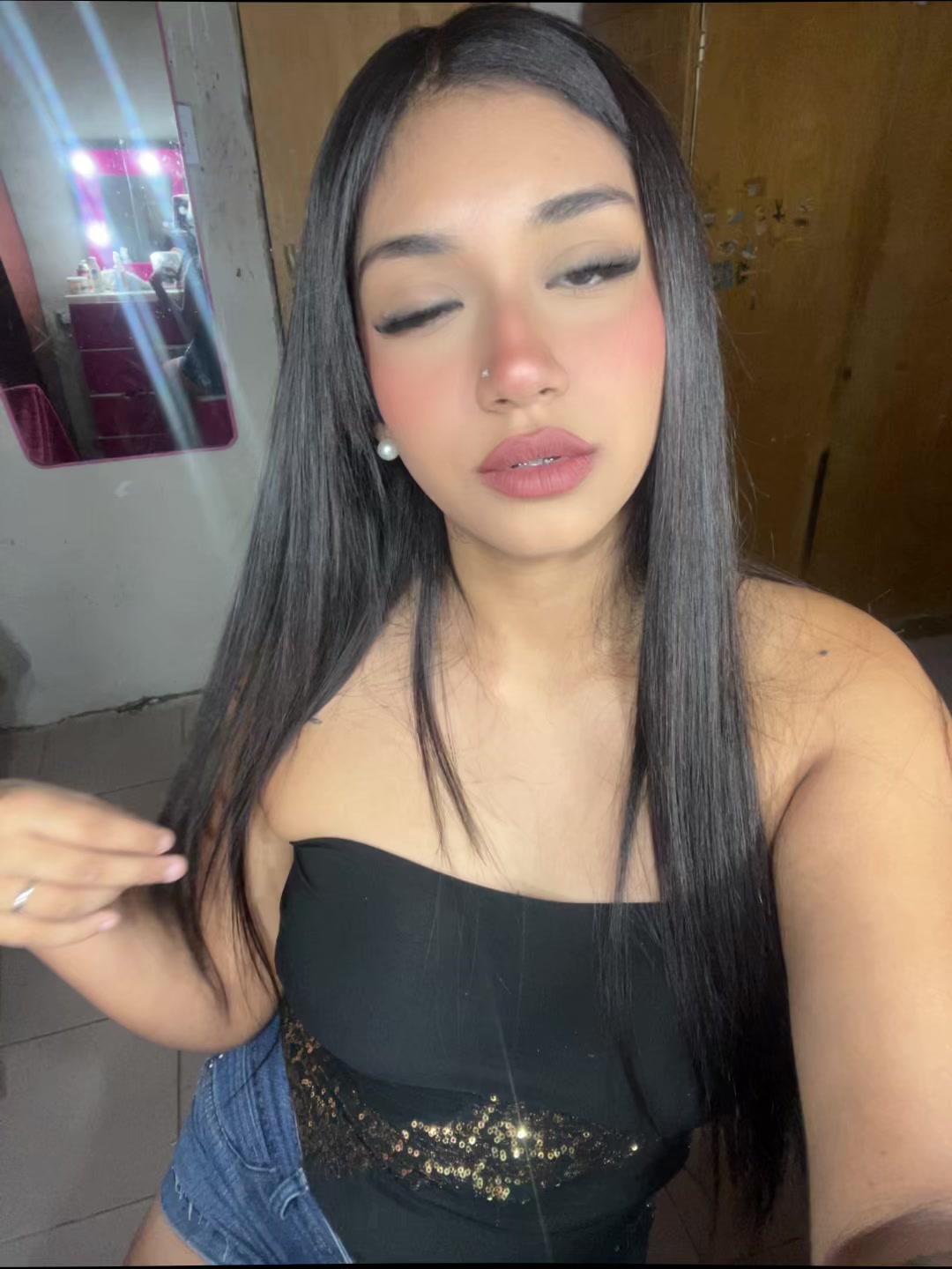 @Morenahiara