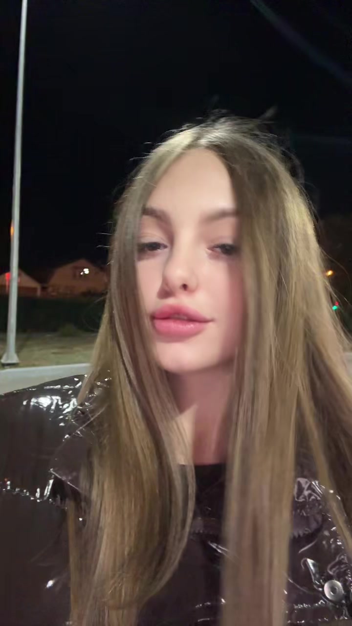 @lilyglooss