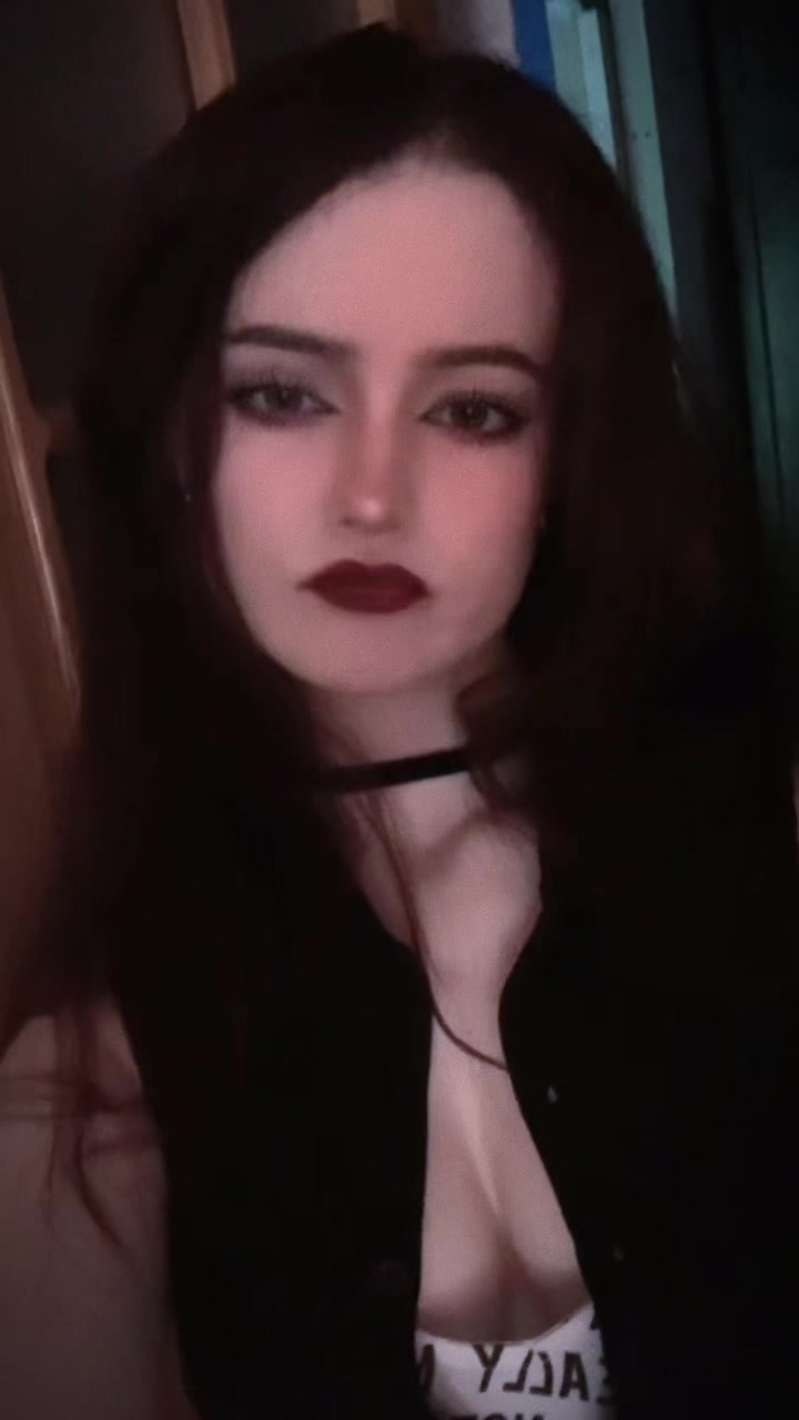 @𝔥𝔢&rsquo;𝔩𝔩𝔤𝔞𖤐