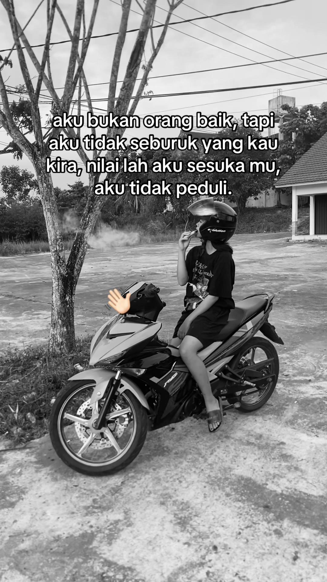 @neni✌🏻