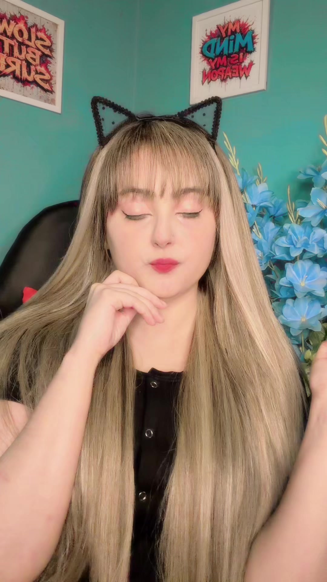 @Aყɱι Sԋαԋ🦋