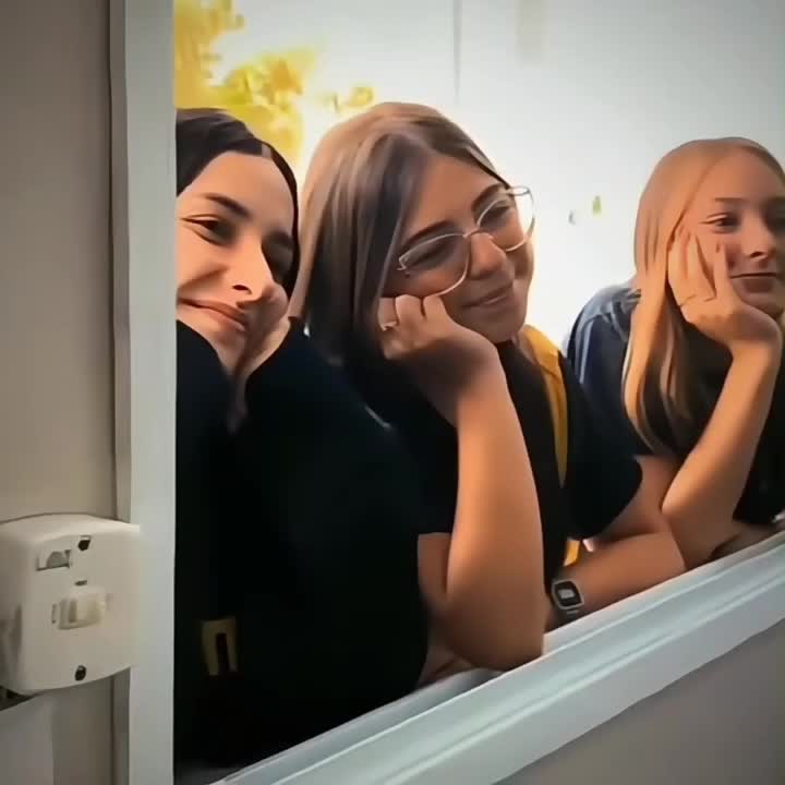 @un simio y un arbolero 👽🌳
