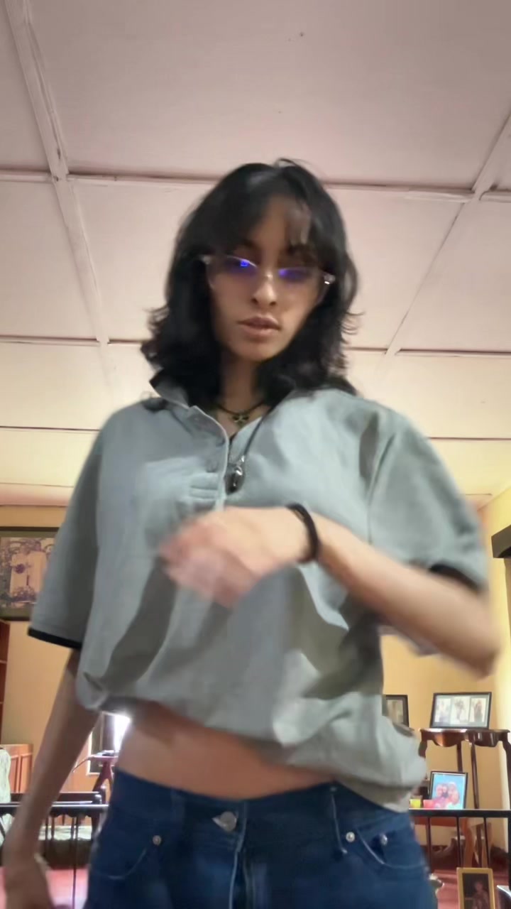 @Leeshi 𖣂︎