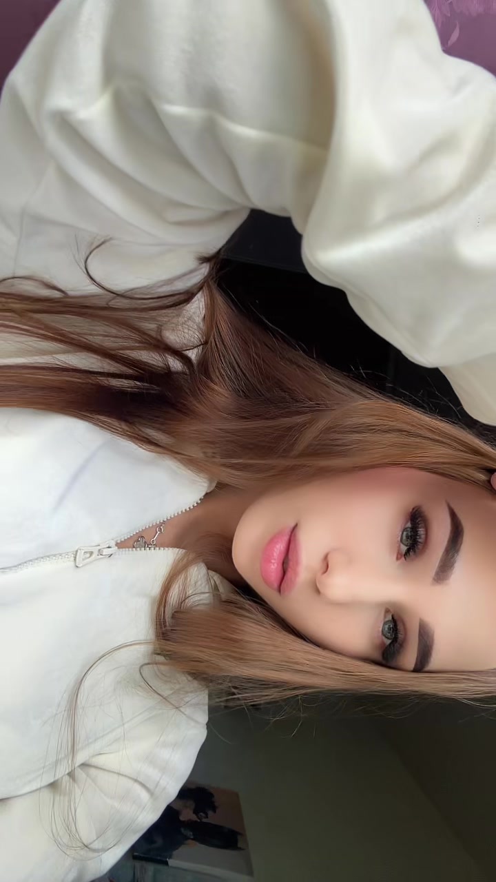 @Lena_lis
