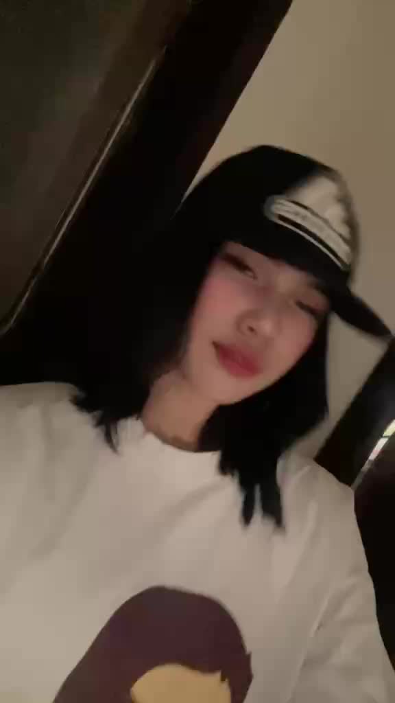 @🙂