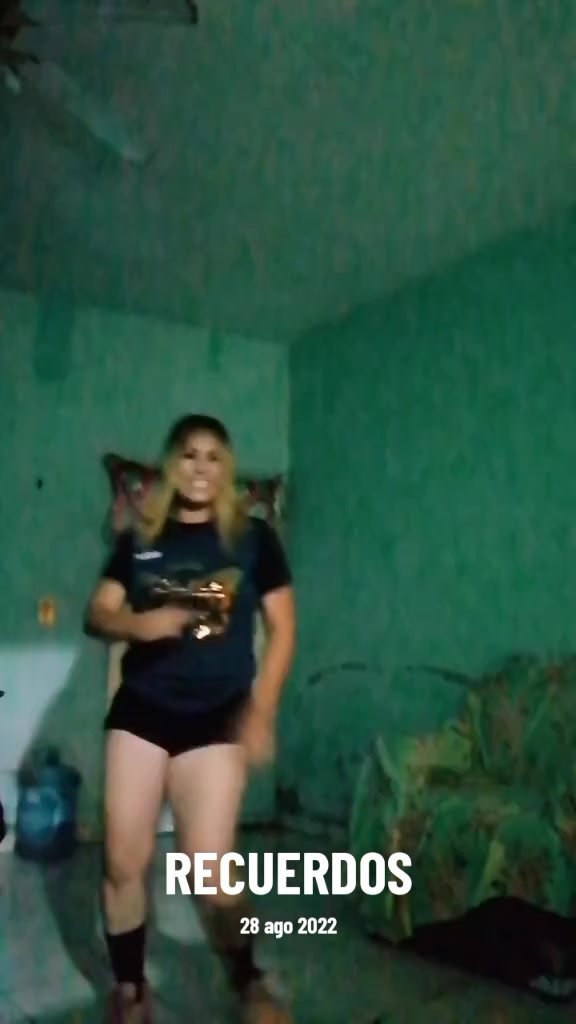 @Laurita Peña