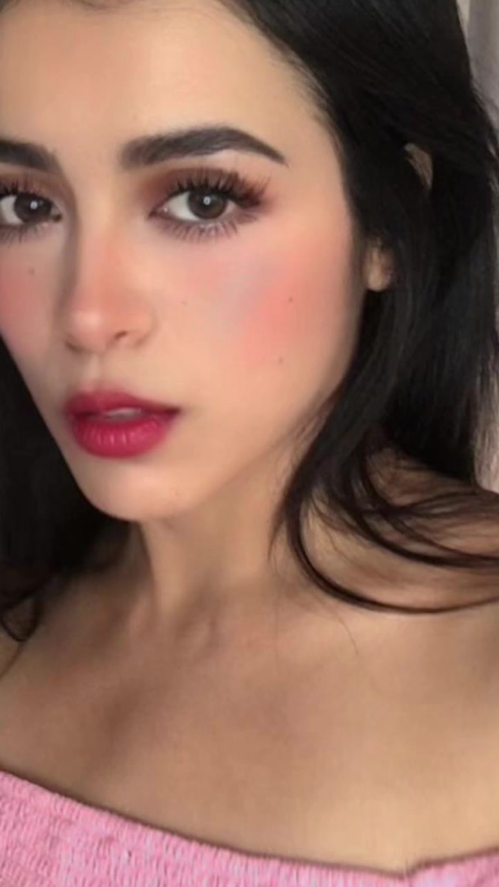 @♡ LᗩU ♡
