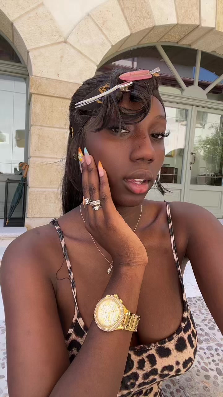 @𝑳𝑰𝑴𝑨💋