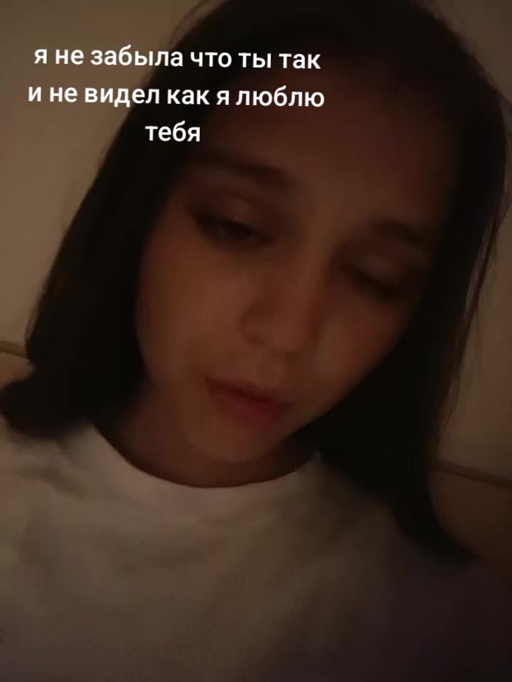 @)