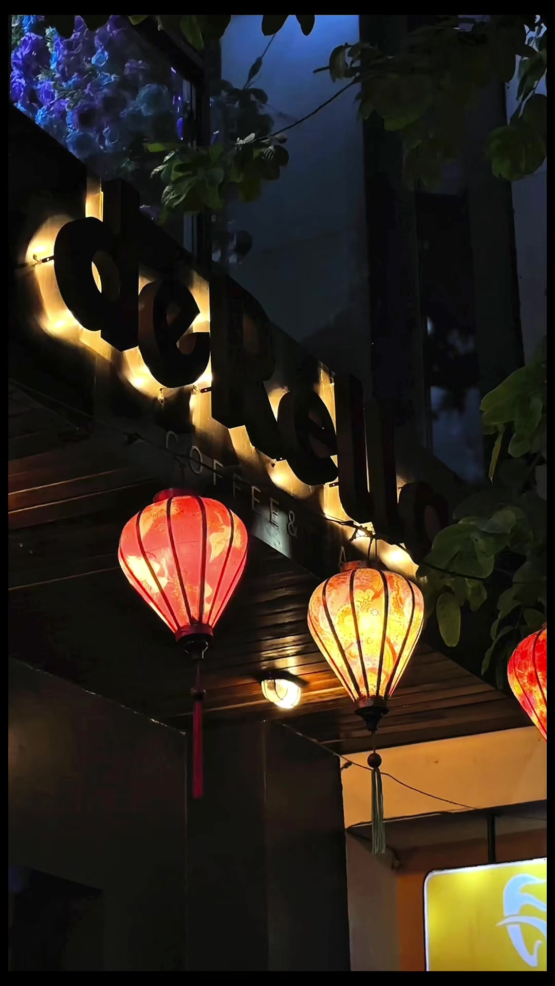 @DE RELLA HUẾ
