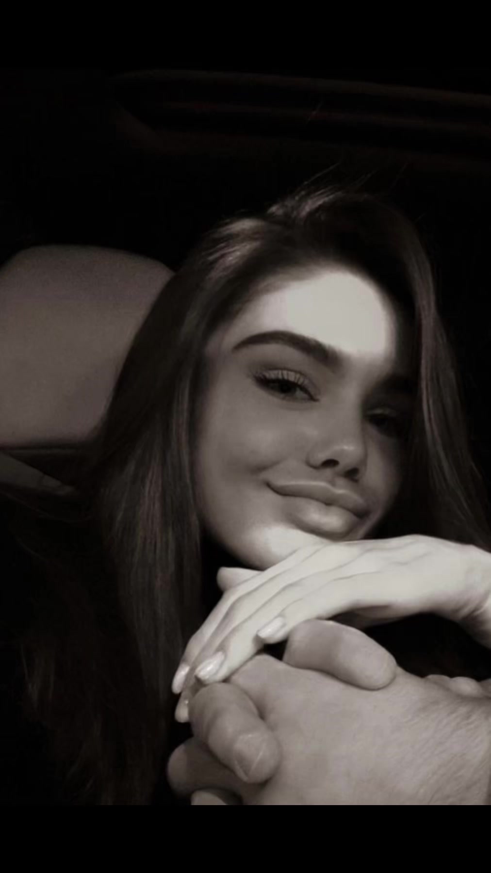 @𝒮