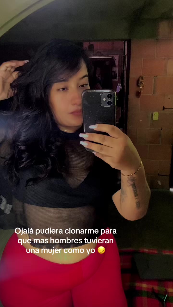 @Vanesa Gomez💜