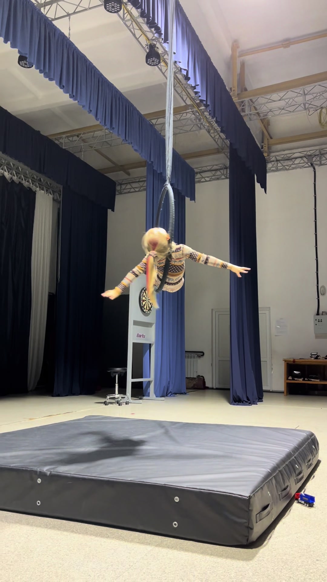 @Aerial monk studio