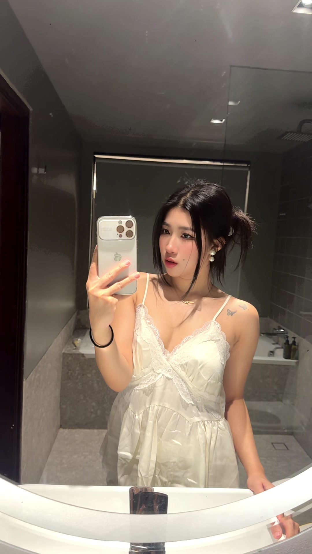 @𝙉