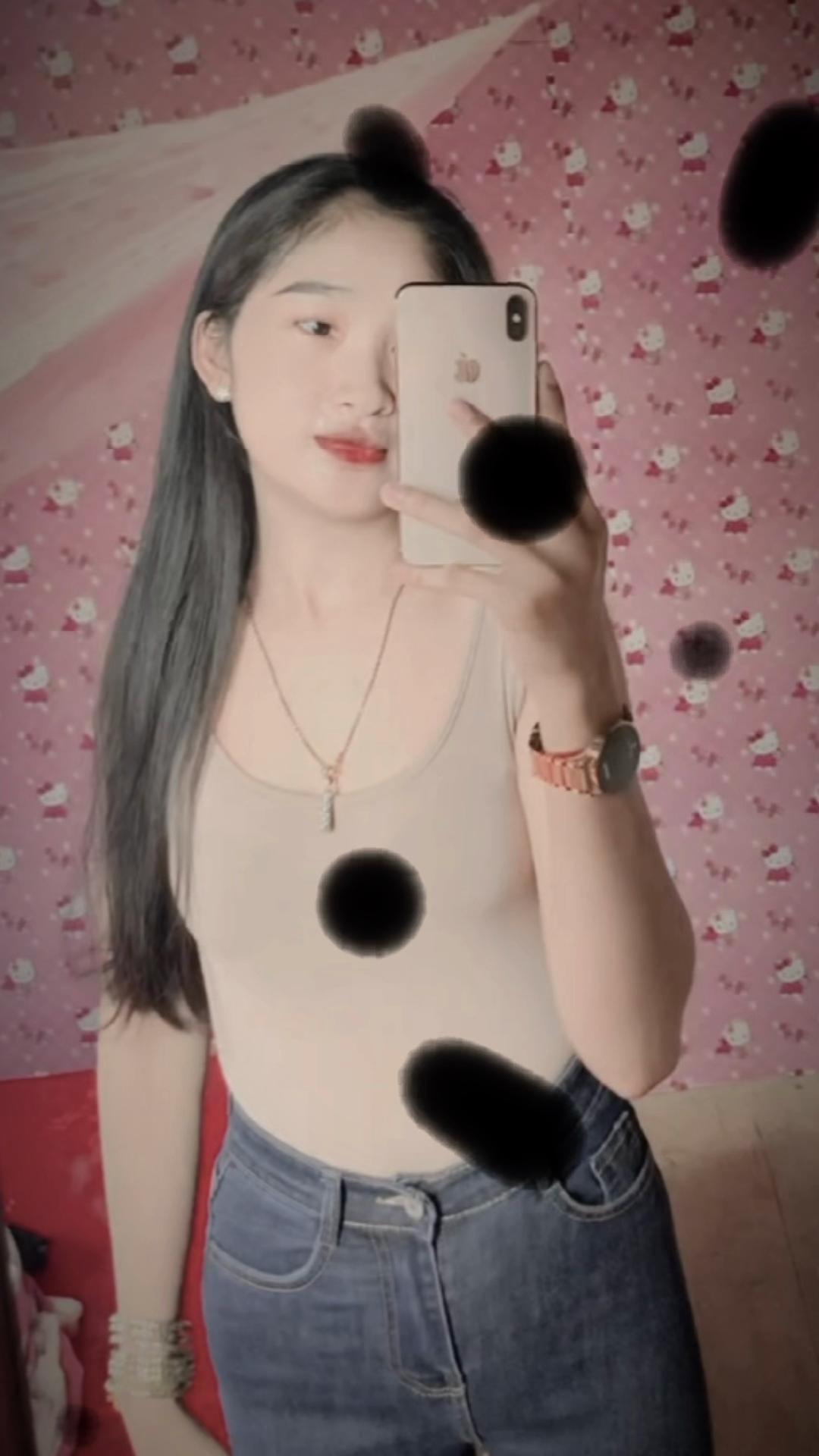 @Šëlâ __សិលា__🤍🎀 👩💻