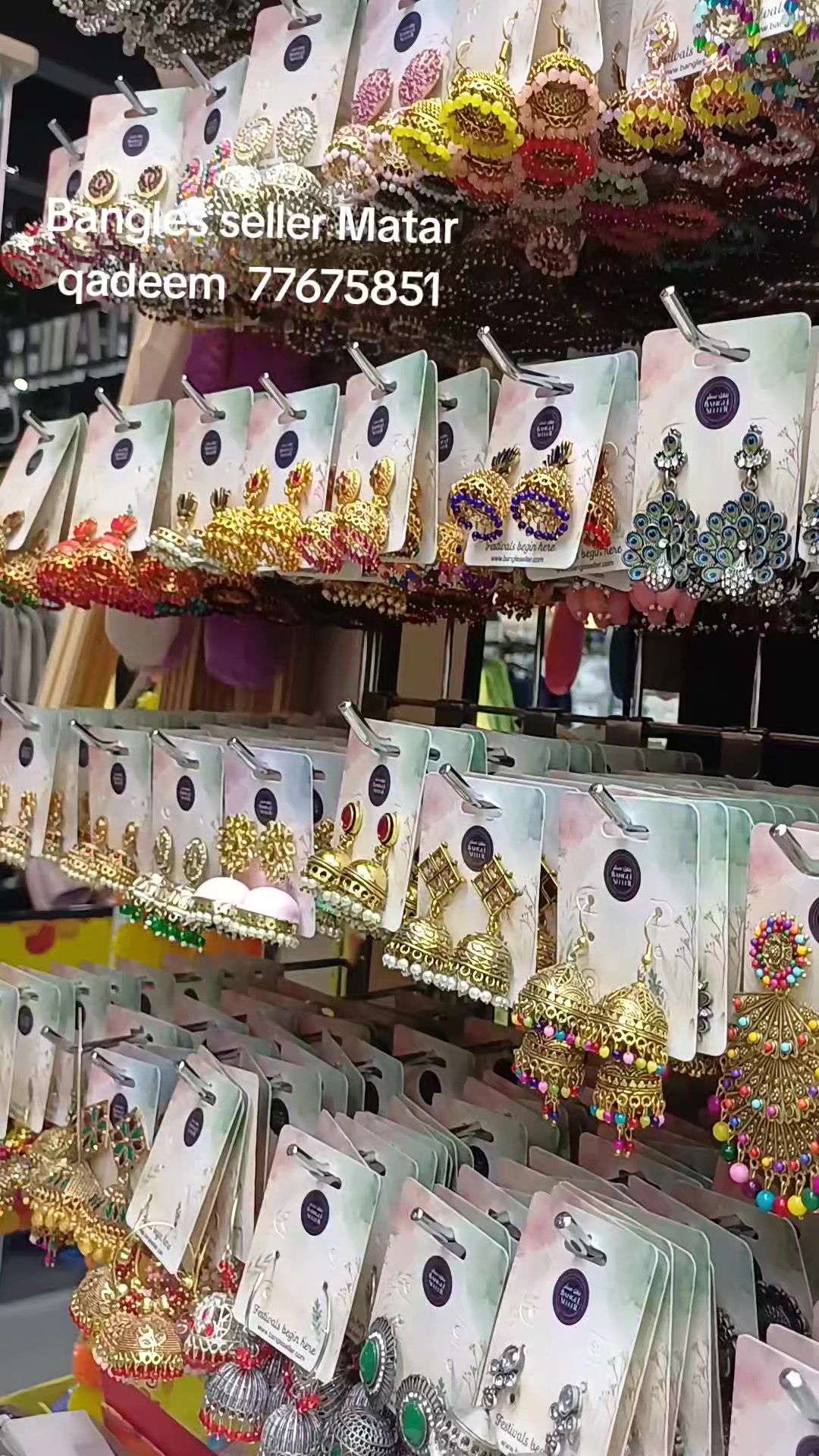 @Bangle seller