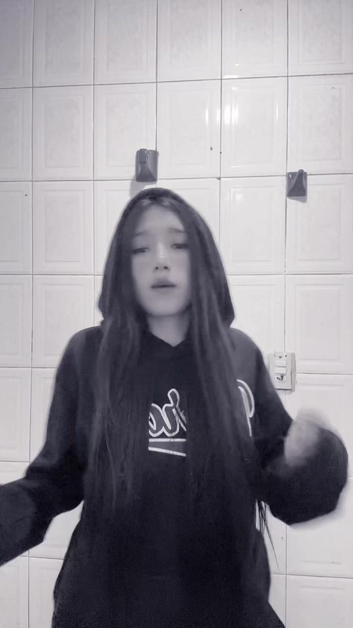 @Valeska🕷️