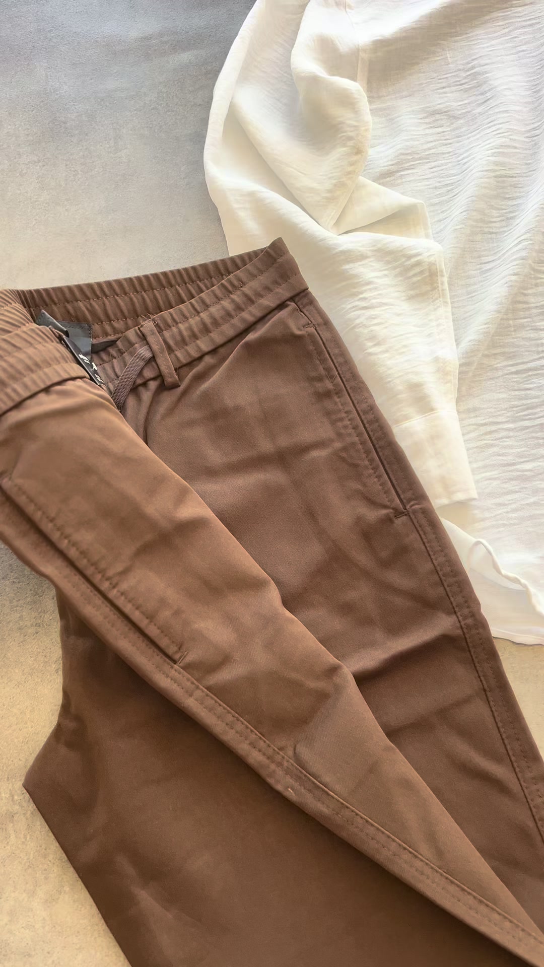 @معتز لملابس الشباب والاحذيه🛍️
