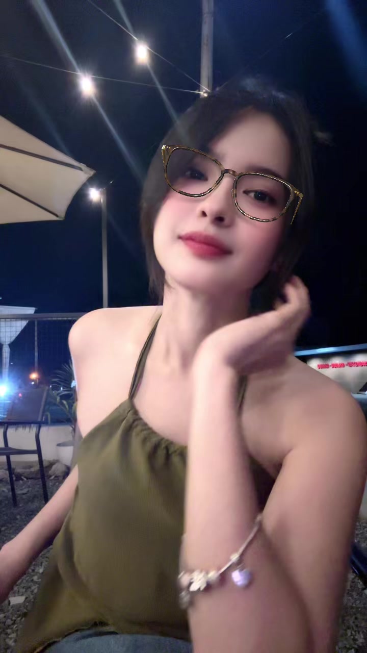 @Vntclla