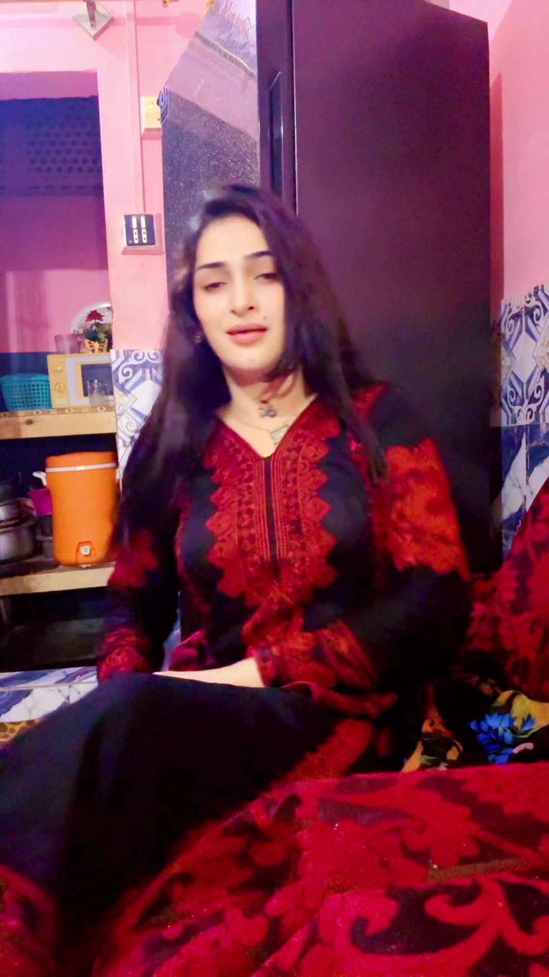 @Misses Karachi zindage