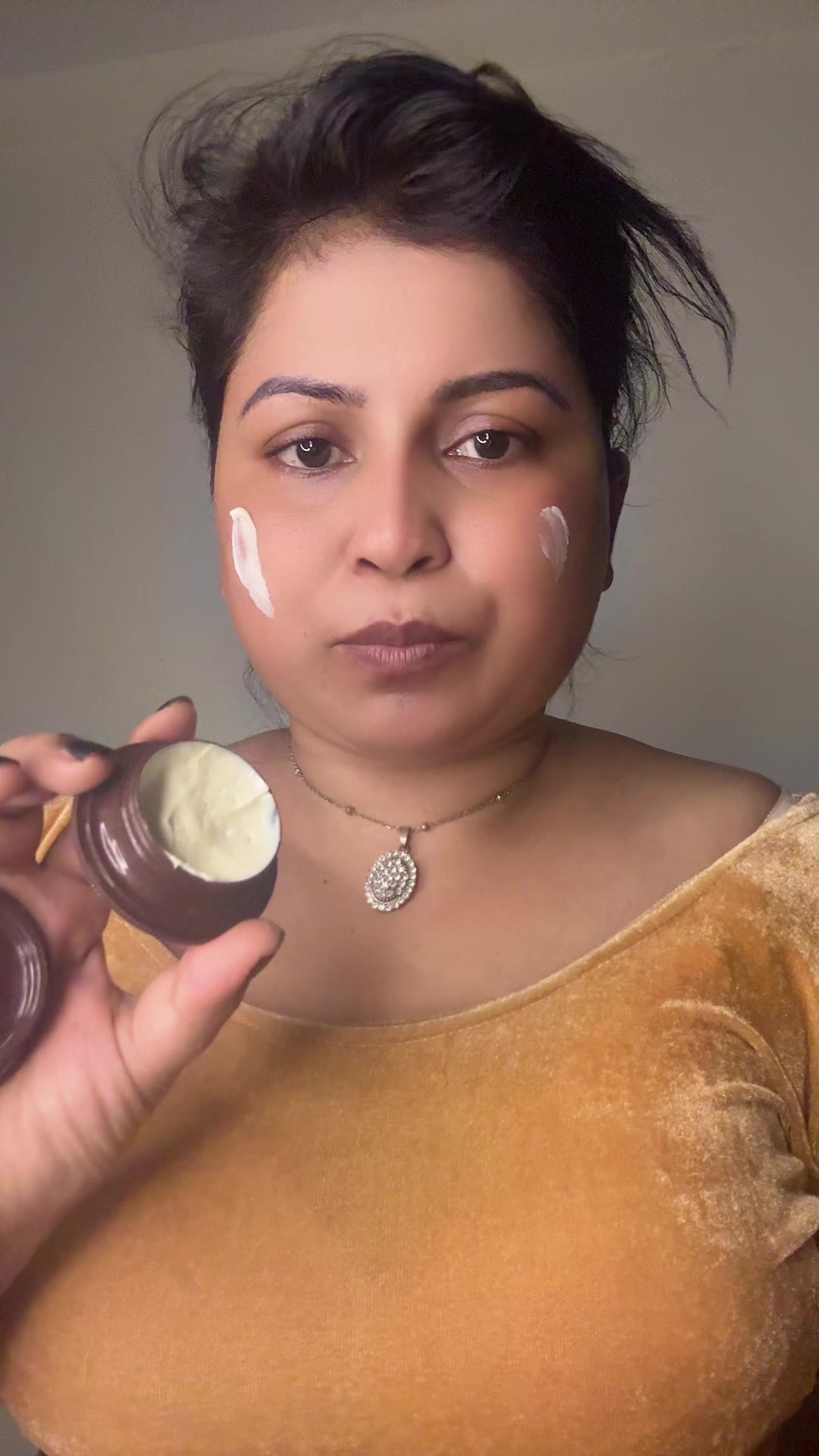 @Sharmin Shila cream apa💎