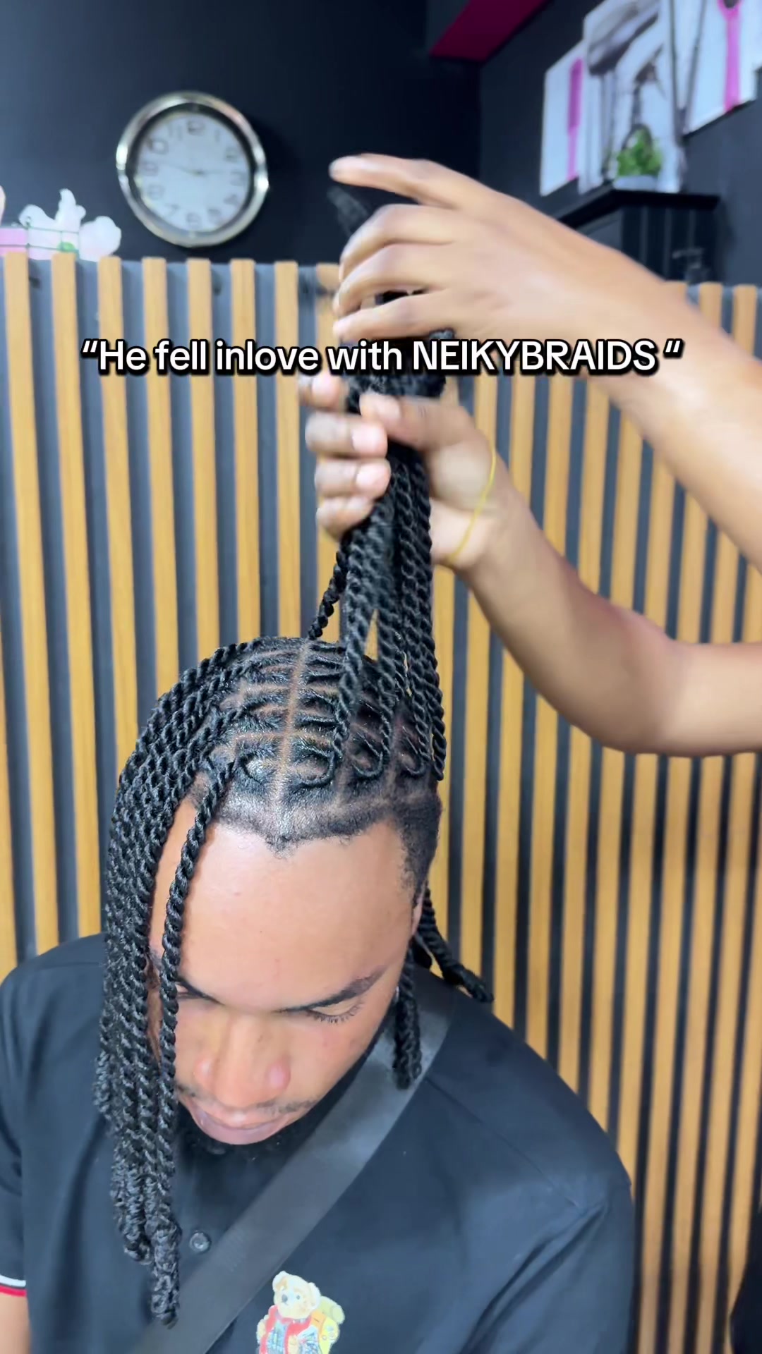 @NEIKYBRAIDS/ NEIKY STUDIOS