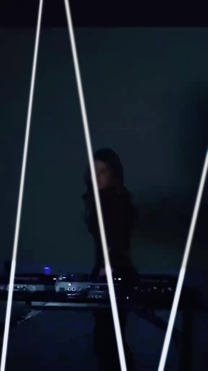 @๐-๐น๐๐๐๐