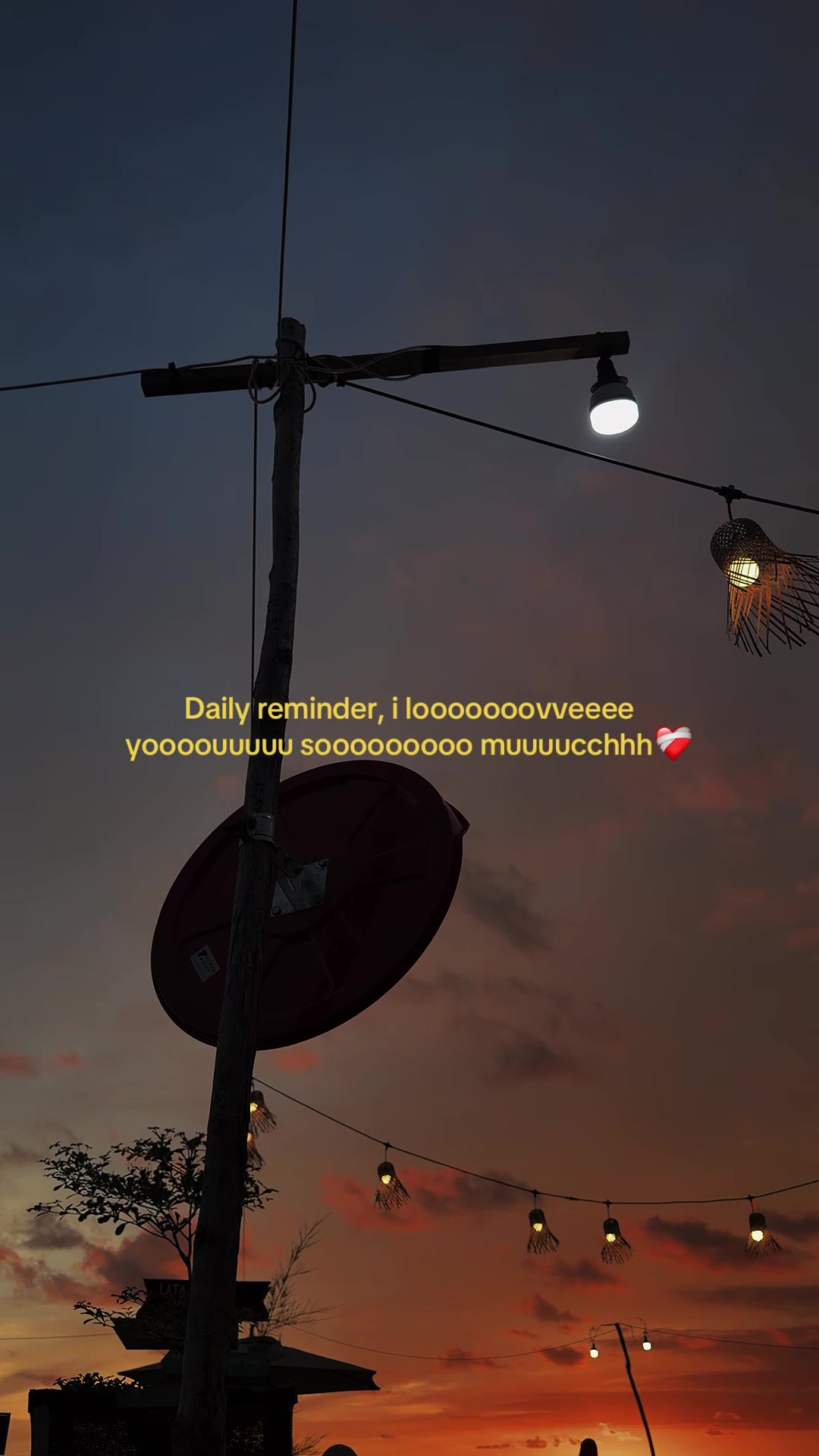 @🎧
