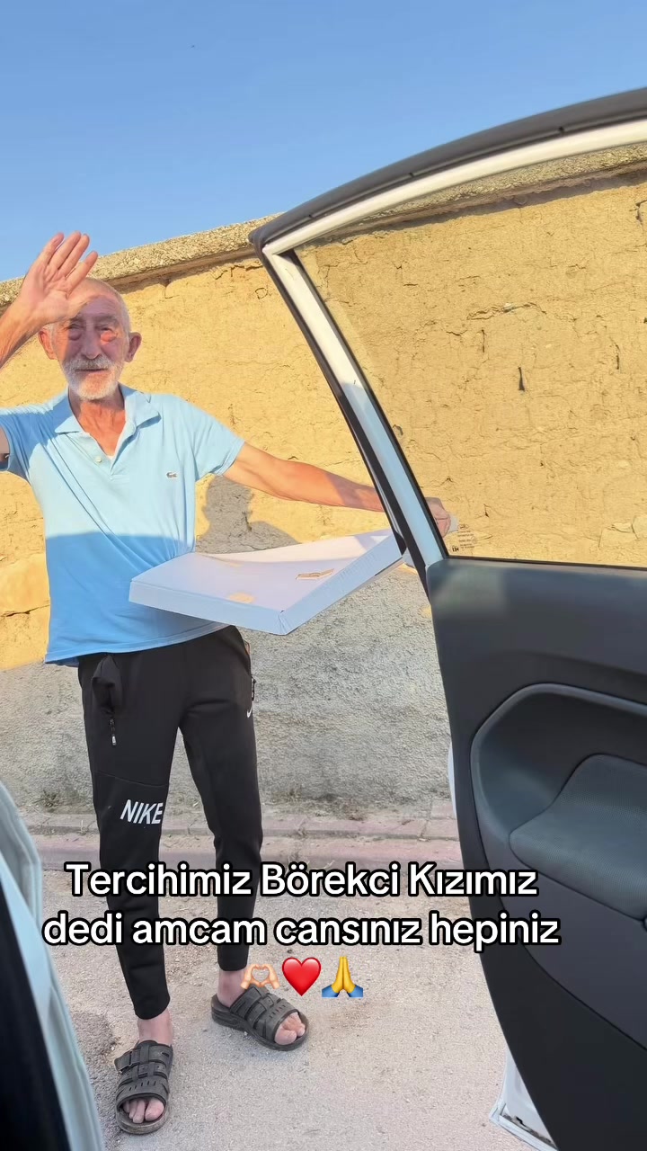@B&ouml;rekci Kız