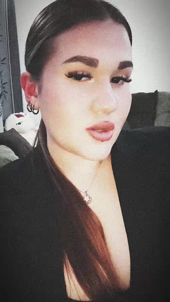 @𝕖𝕧𝕠_𝕣𝕜𝕒🦋