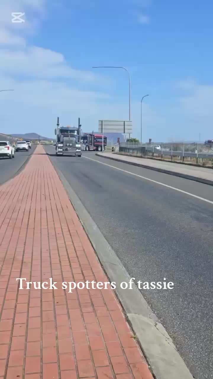 @Truck spotters of tassie