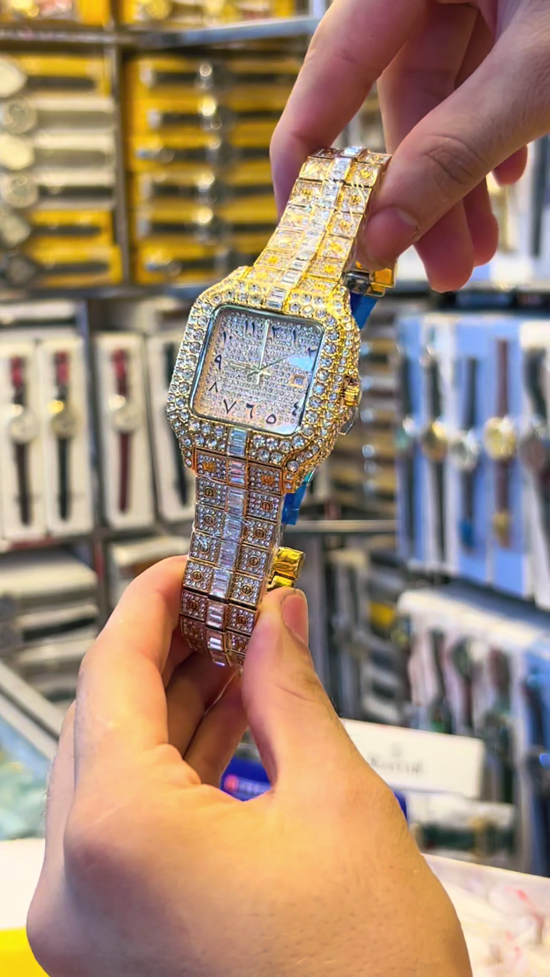 @Ayan watches