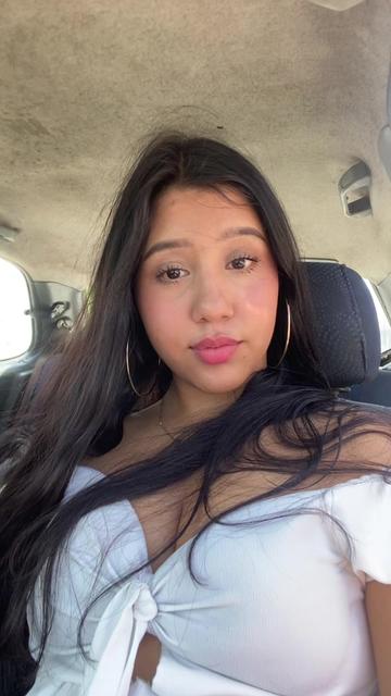 @Zhayra