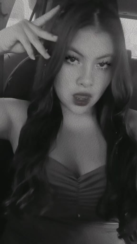 @Abigail Dayana