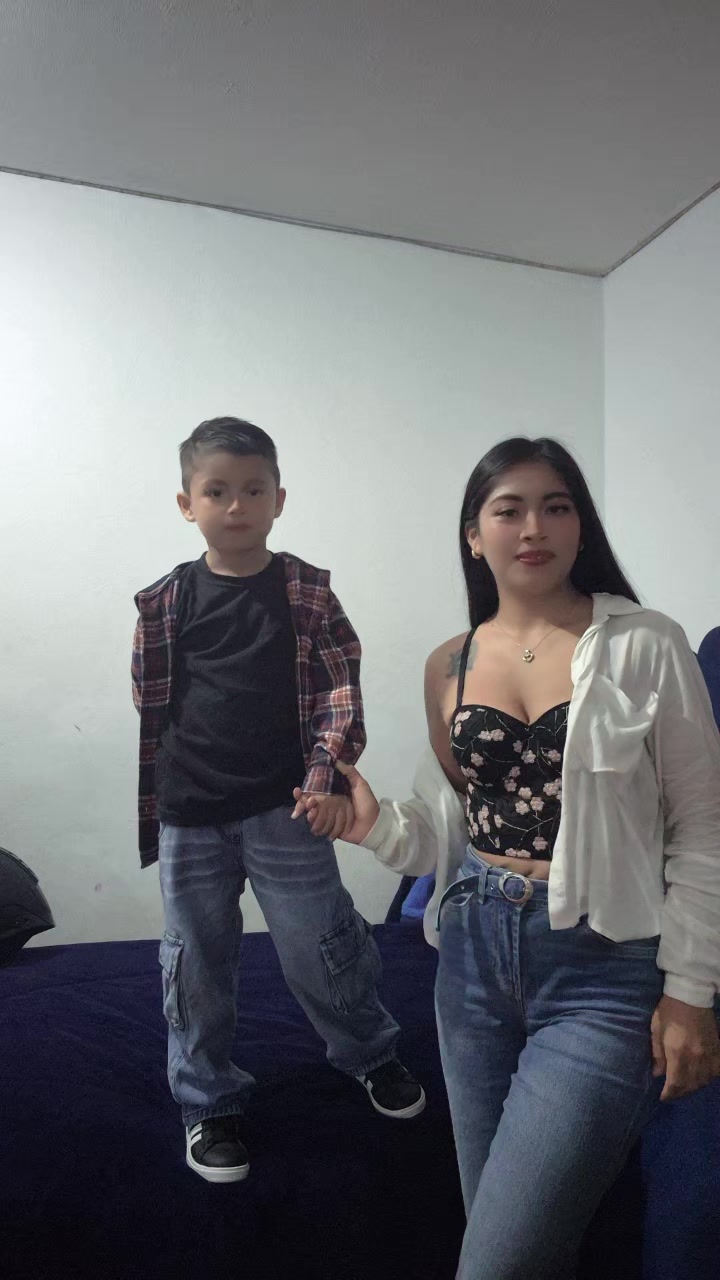@J E N I 💋.