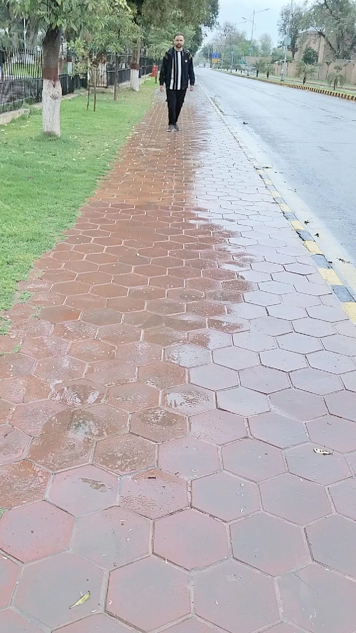 @Amjuukhan😎❤️