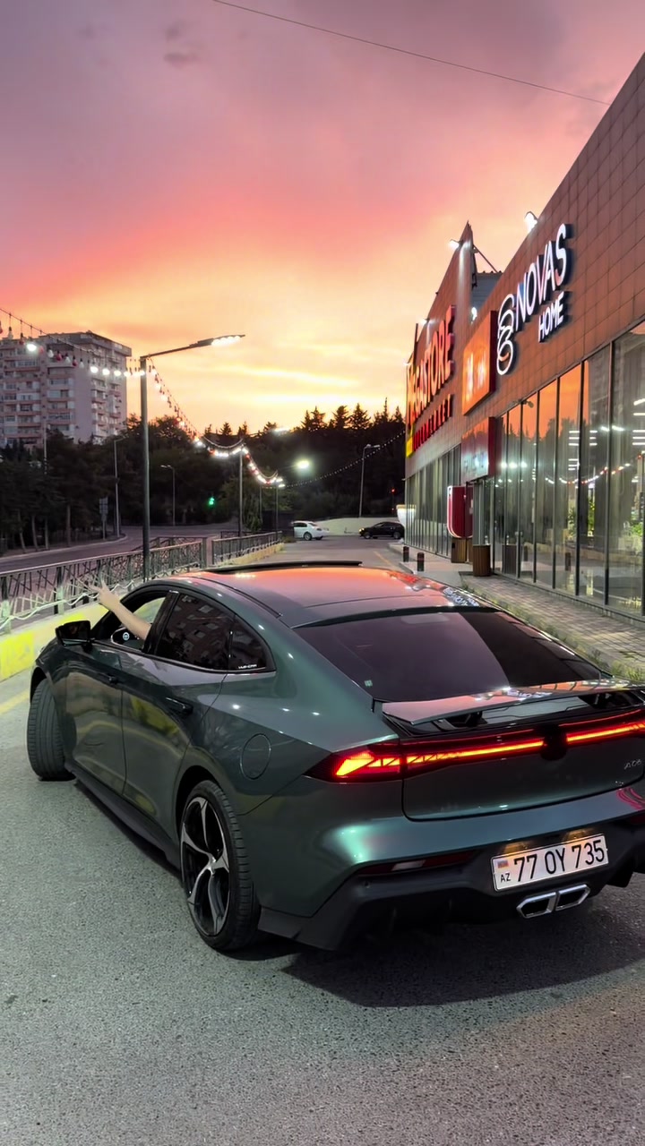 @𝓠.𝓡🇦🇿