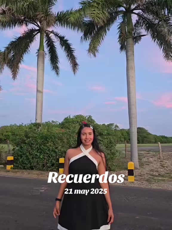 @L u c í A