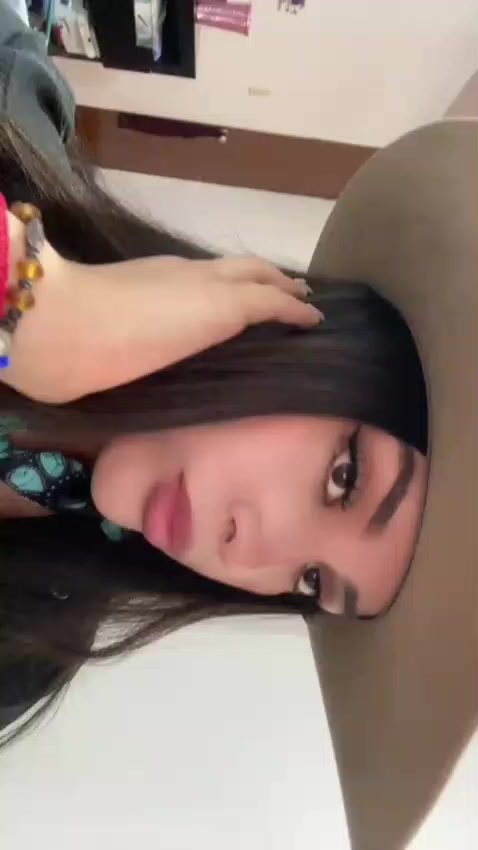 @Cᴀᴍɪʟᴀ Gᴏɴᴢᴀʟᴇᴢ  ᥫ᭡