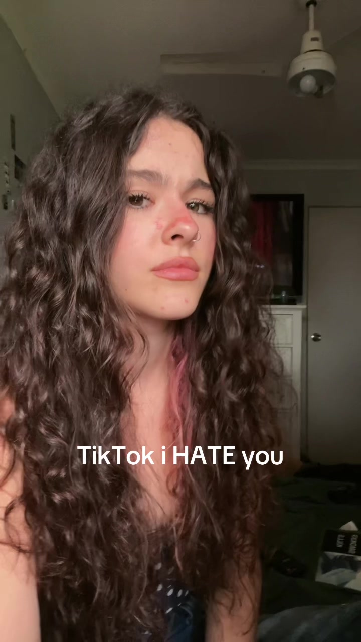 @Mia