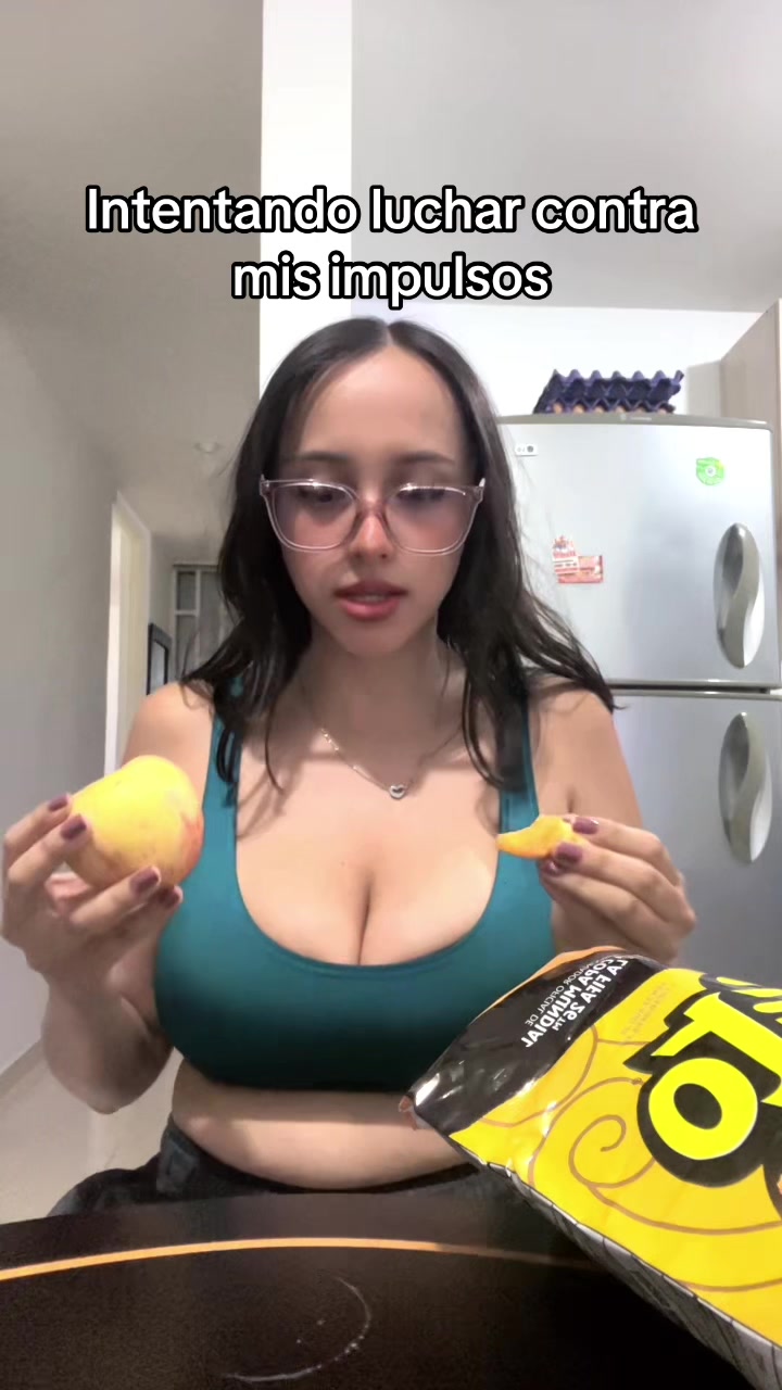 @HilaryRhodes