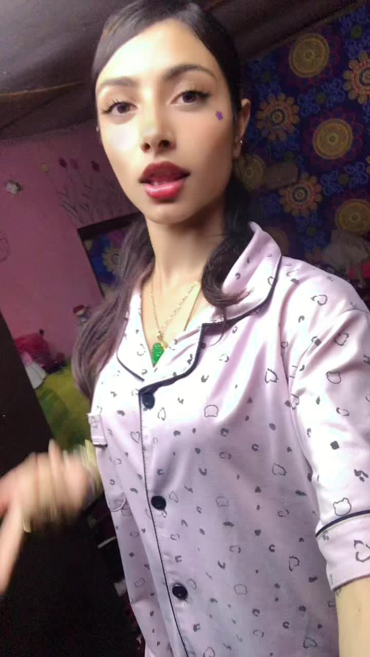 @Shristi🤍