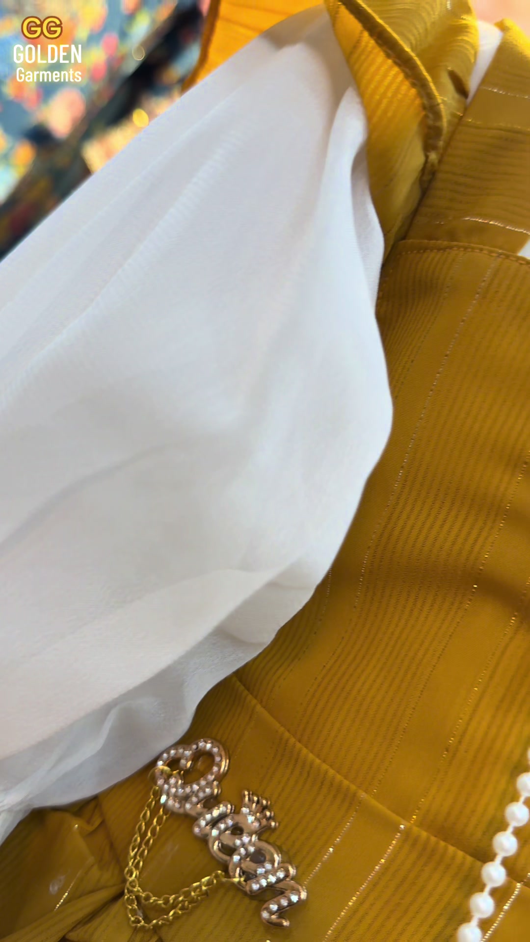 @Golden Garments