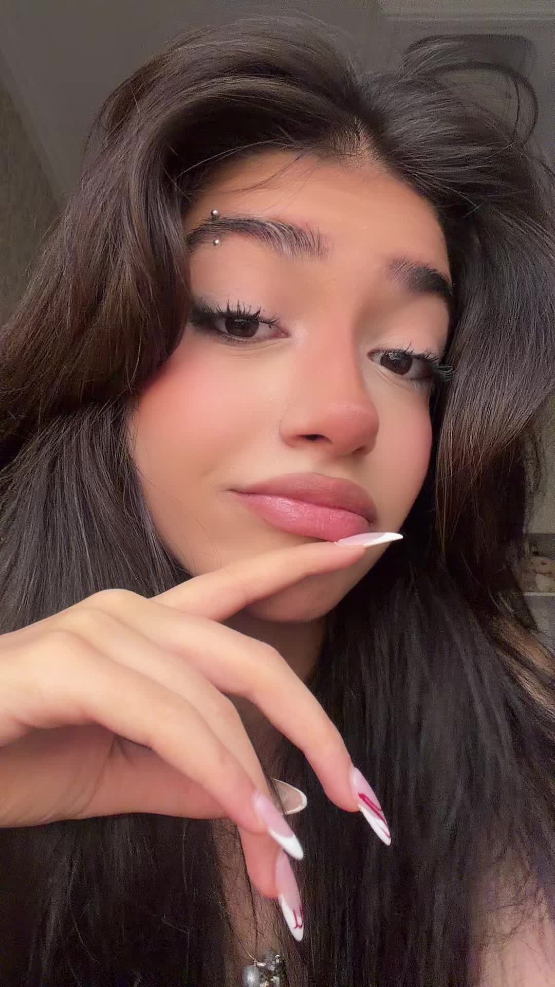 @avaaawoo