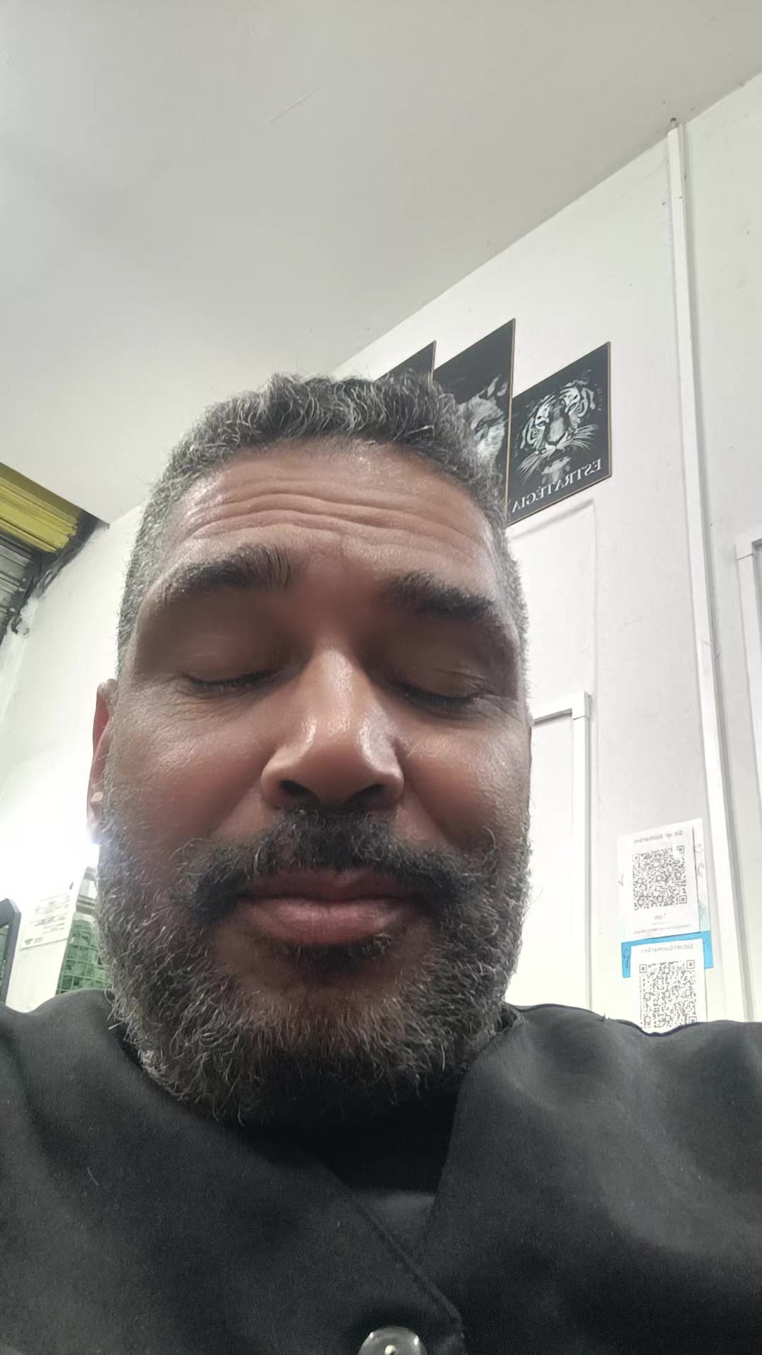@vassouras