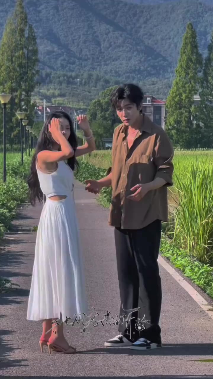 @Riyanovi